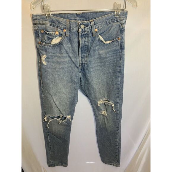Women's 28x28 501 Skinny Levi's Distressed Light‎ Washed Blue Jeans Button Fly - Picture 1 of 8